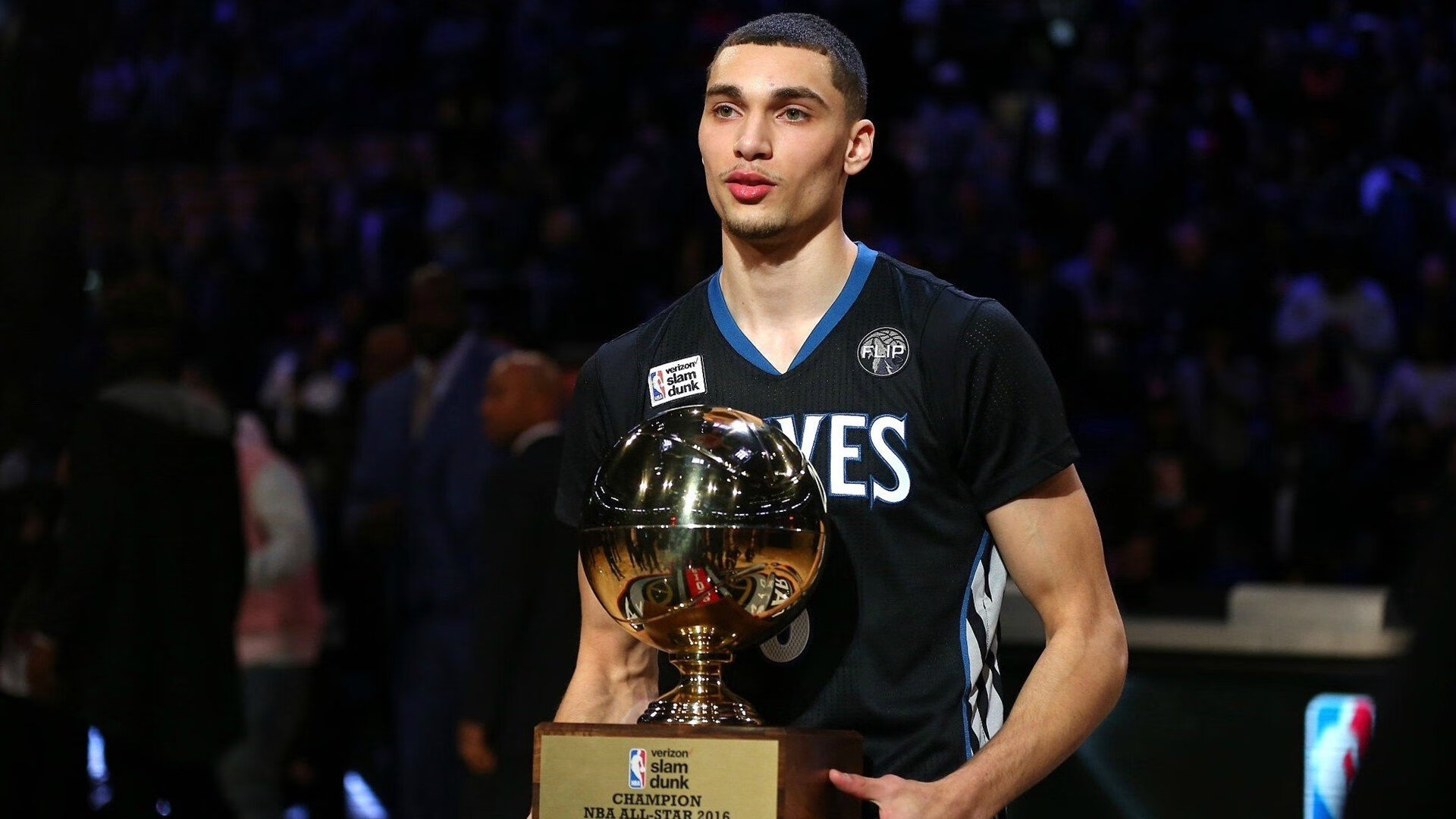 《堡垒之夜》“未来之都”创意大赛,玩家作品精彩纷呈!